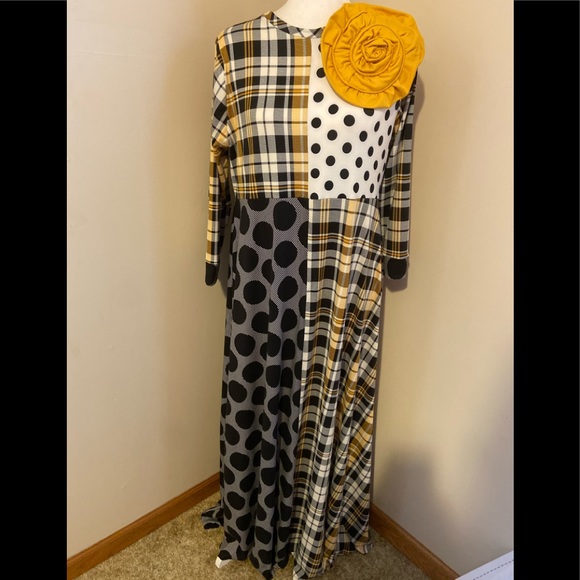 For sale!!Custom dress - Picture 2 of 3